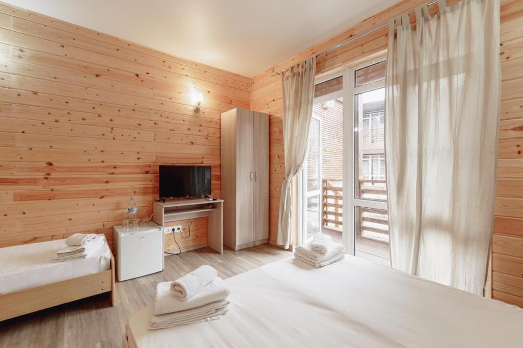Guest House Amshin Tsandrypsj Buitenkant foto