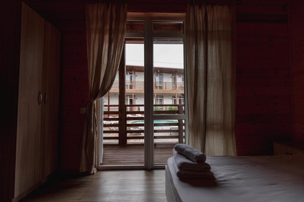 Guest House Amshin Tsandrypsj Buitenkant foto